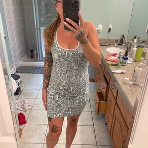 Women’s Bebe grey and white printed bodycon dress size small